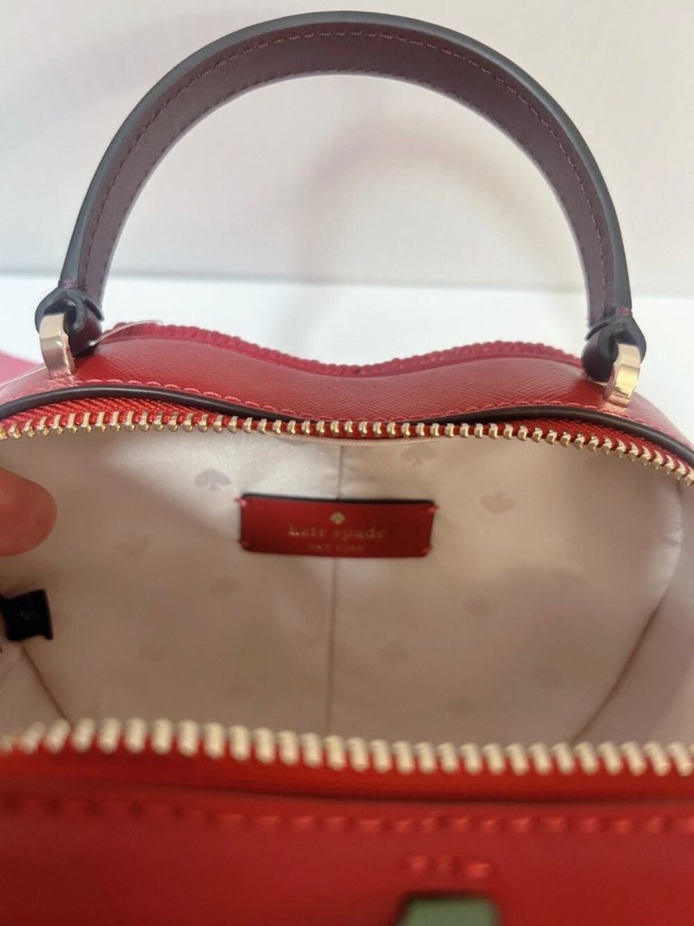 Kate Spade Honeycrisp 3D Red Apple Wicker Crossbody NWT - Picture 6 of 8